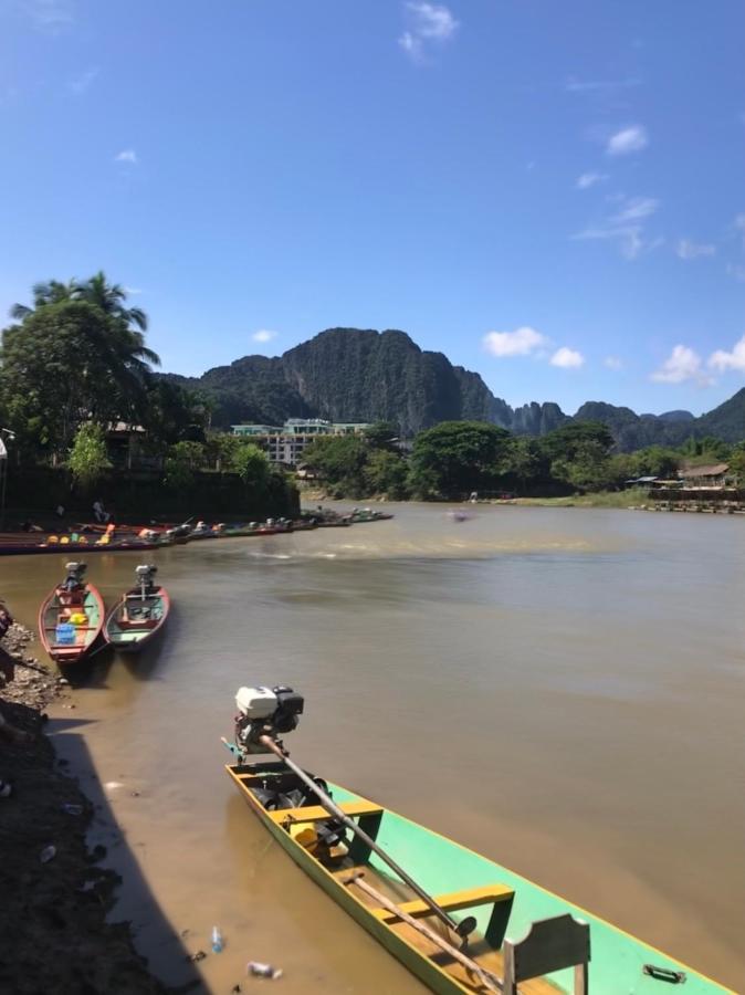 Downtown Vang Vieng Hotel Екстериор снимка