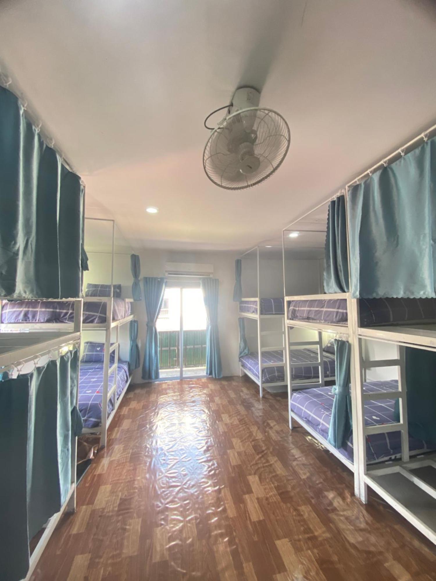 Downtown Vang Vieng Hotel Екстериор снимка