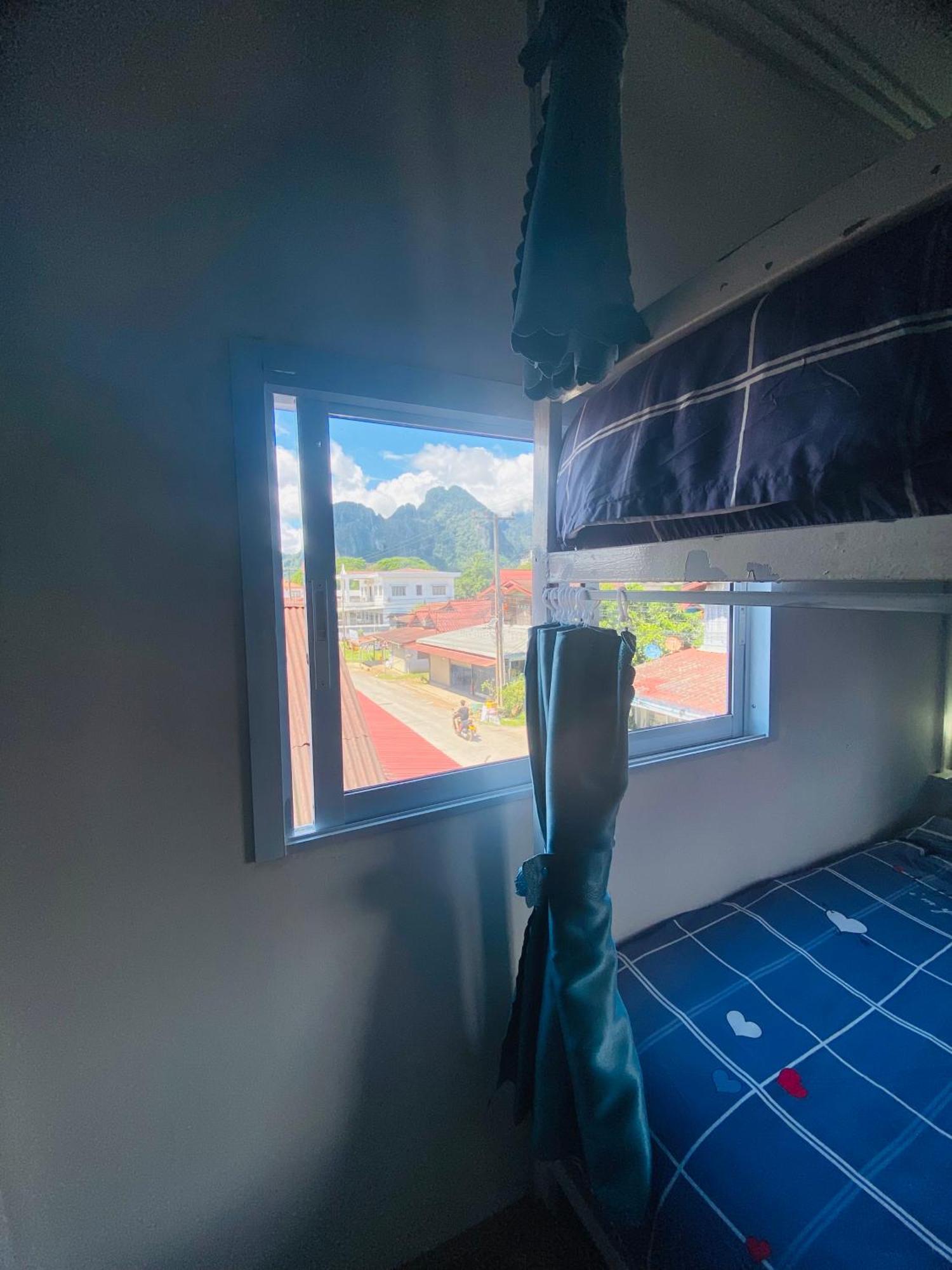Downtown Vang Vieng Hotel Екстериор снимка